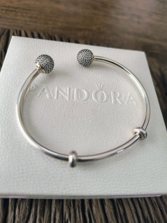 Bracelete ponteira cravejada para berloques Pandora