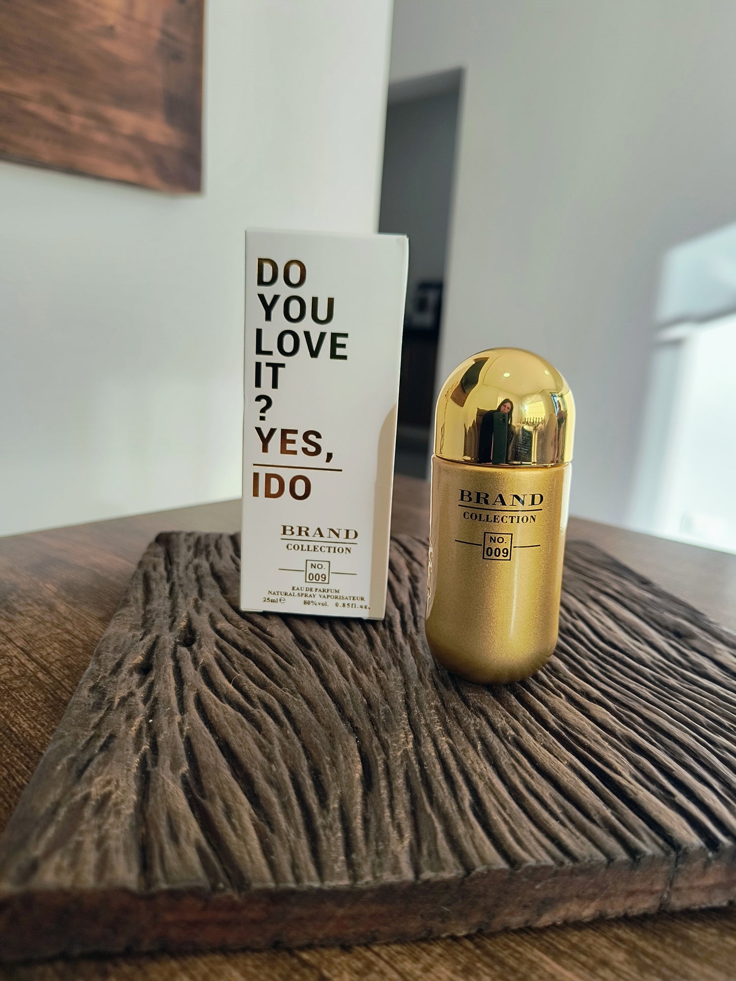 Brand Collection 009 – Inspiração 212 VIP Lady (25 ml)