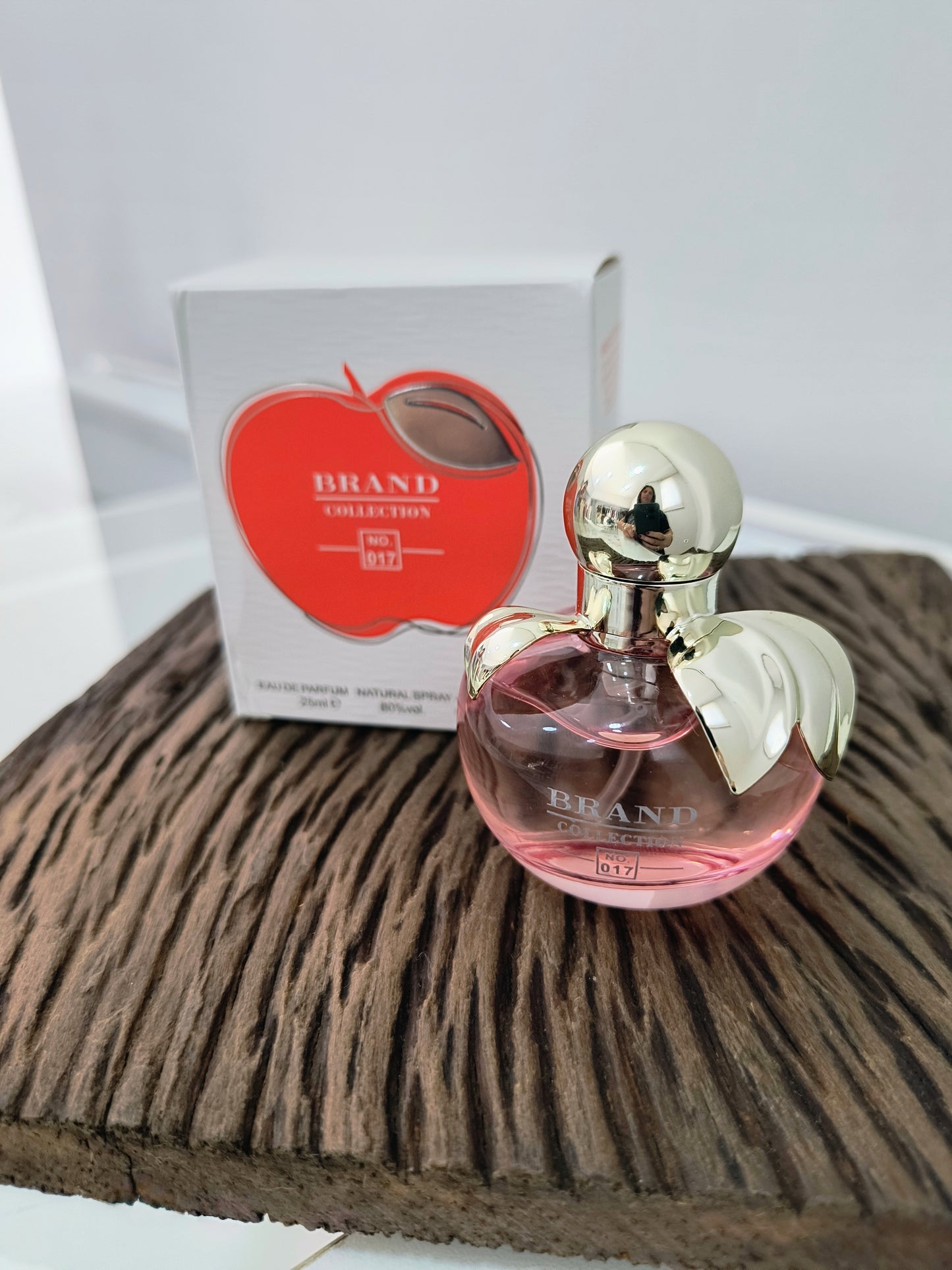 Brand Collection 17 – Inspiração Flowerbomb (25 ml)