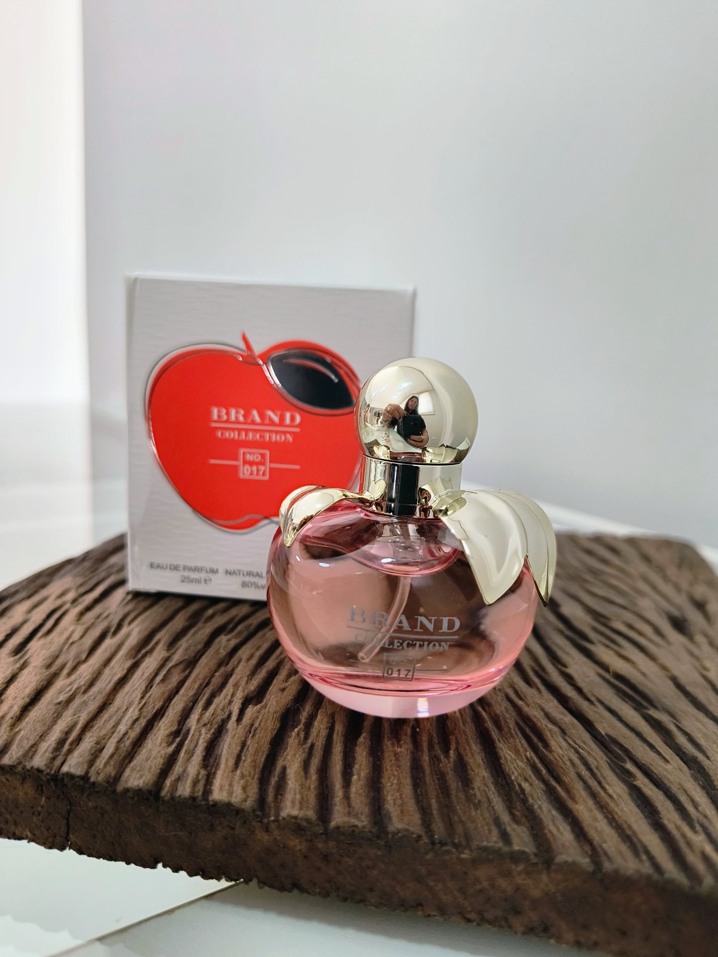 Brand Collection 17 – Inspiração Flowerbomb (25 ml)